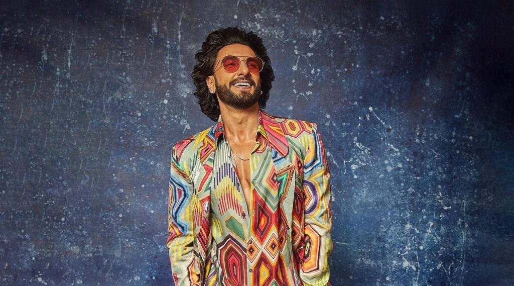 Ranveer Singh buys Rs 119 cr quadruplex apartment, becomes Salman Khan and Shah Rukh Khan’s neighbour: Reports Ranveer Singh has bought a new property in Mumbai. (Photo: Instagram/Ranveer Singh)