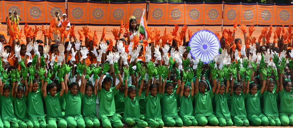 Students performing the dance at the Independence Day celebration in Tiruchi on August 15, 2022. | Photo Credit: M. Srinath